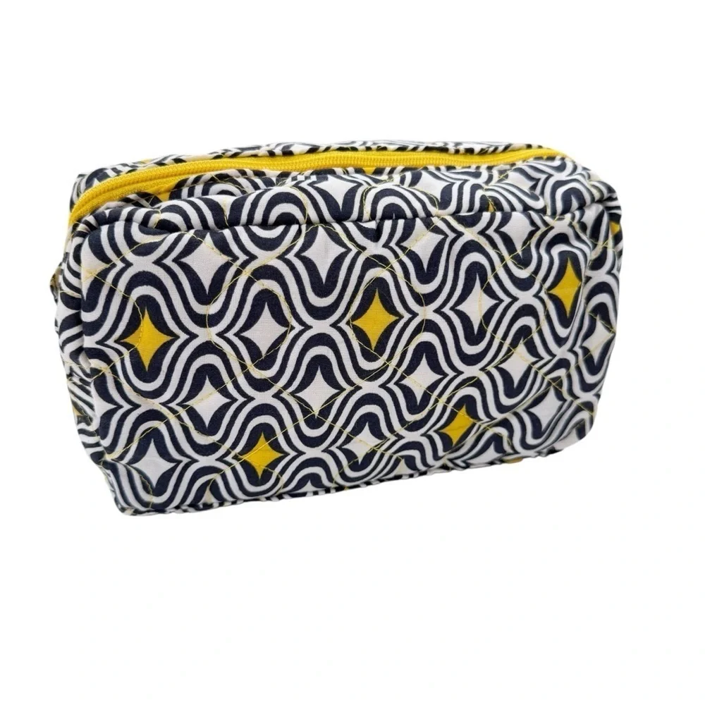 NWT Quilted Cosmetic Bag Buckhead Betties Curve Appeal Navy Yellow